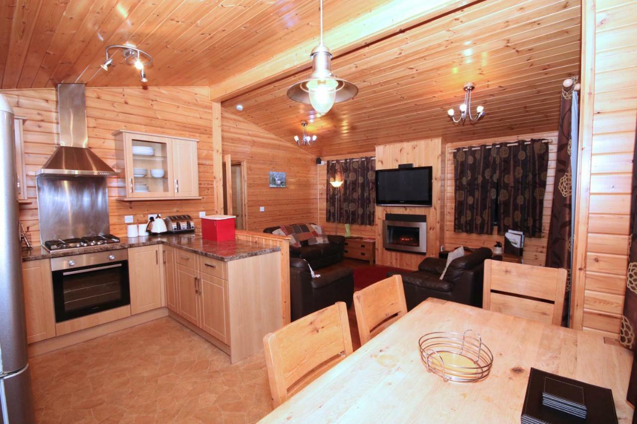 Balquhidder Braes Holiday Park Lodges, Mostly With Hot Tubs And Pet Friendly, Ev Facilities Lochearnhead Buitenkant foto